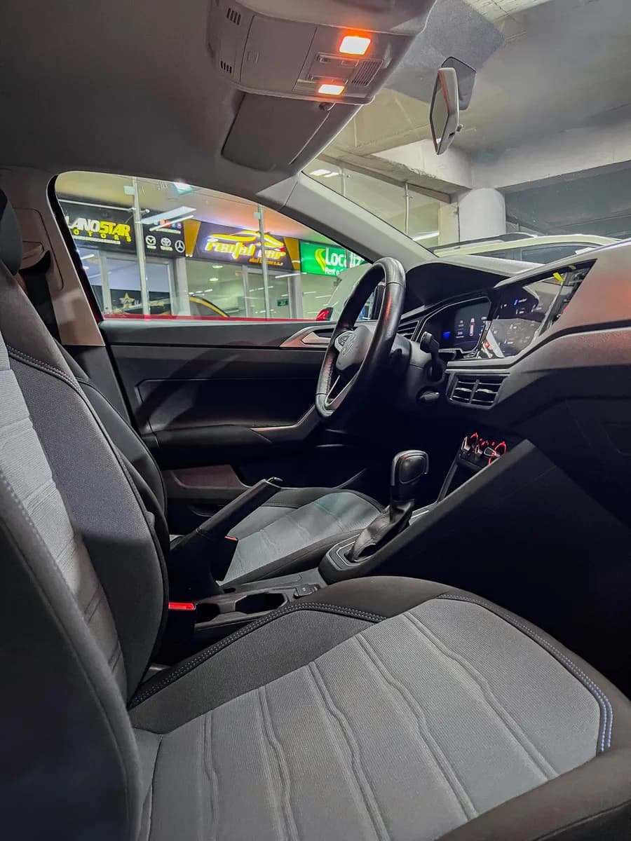 Volkswagen Nivus 1.0 Confortline AT 2022 Rojo