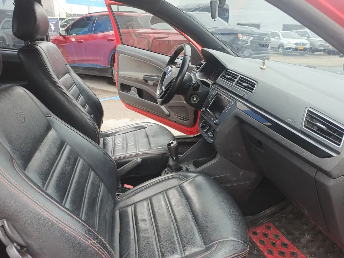 Volkswagen Saveiro G7 Plus 1.6l 2018 Roja