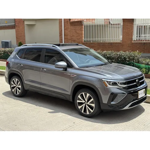 Volkswagen Taos 2024 Gris Bogotá