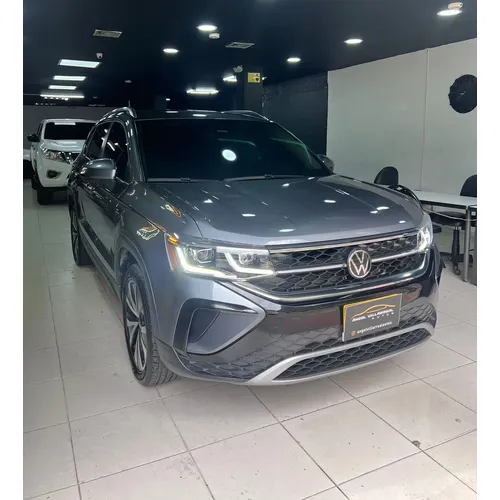 Volkswagen Taos 2024 Gris Medellín