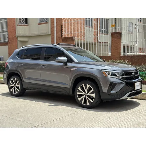 Volkswagen Taos 2024 Gris Bogotá