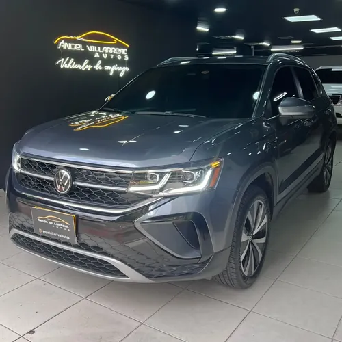 Volkswagen Taos 2024 Gris Medellín