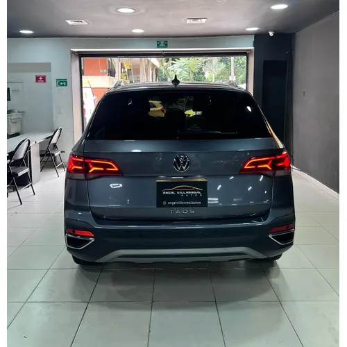Volkswagen Taos 2024 Gris Medellín