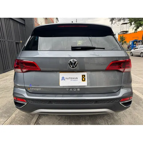 Volkswagen Taos 2024 Gris Bogotá