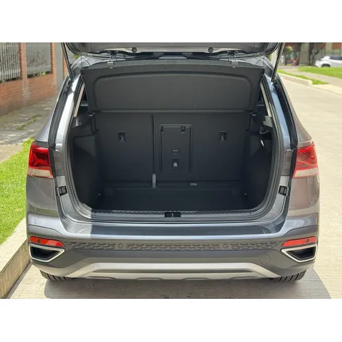 Volkswagen Taos 2024 Gris Bogotá