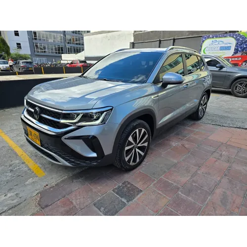 Volkswagen Taos 2022 Plateado Bogotá
