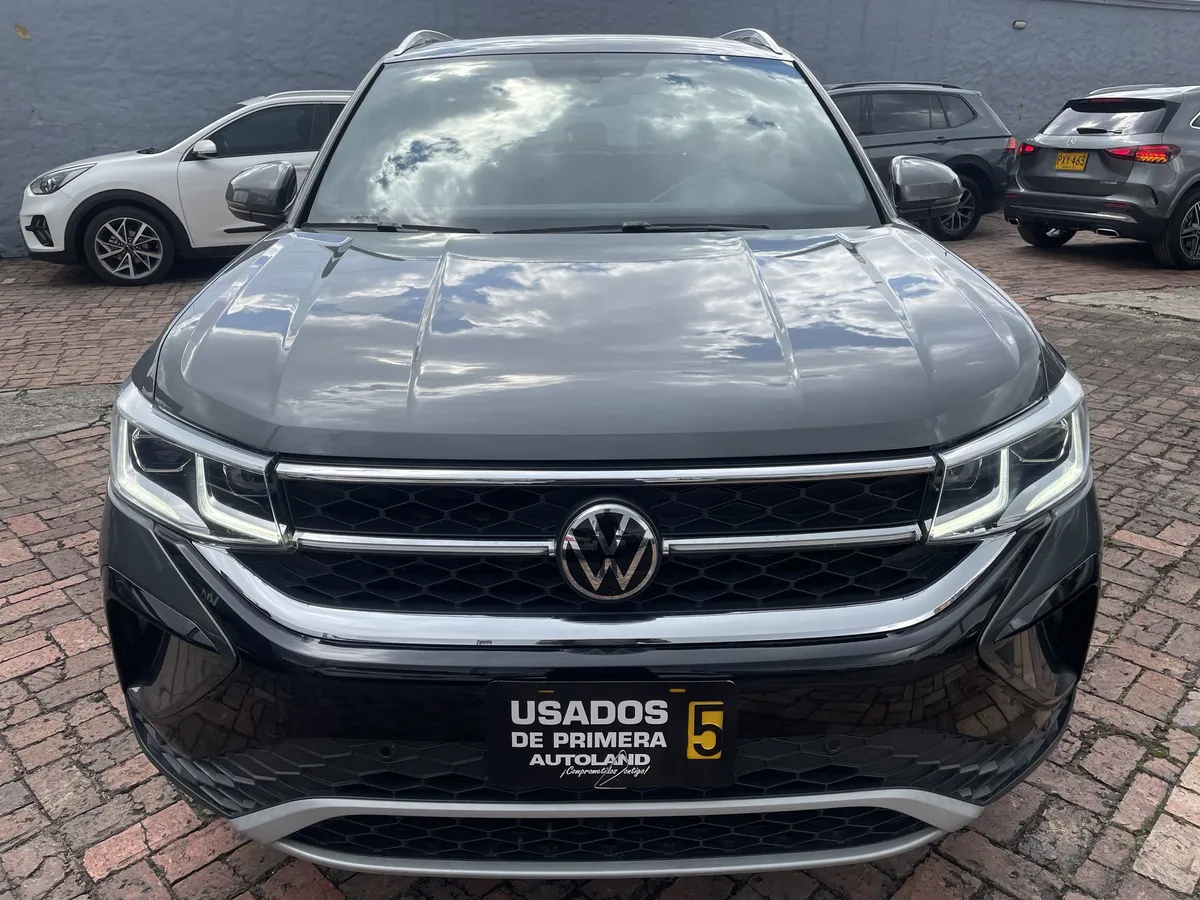 Volkswagen Taos 2022 Gris Bogotá