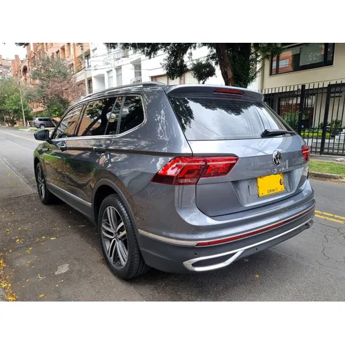 Volkswagen Tiguan 2022 Gris Bogotá