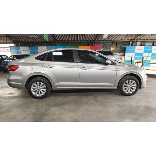 Volkswagen Virtus 2021 Plateado Bogotá
