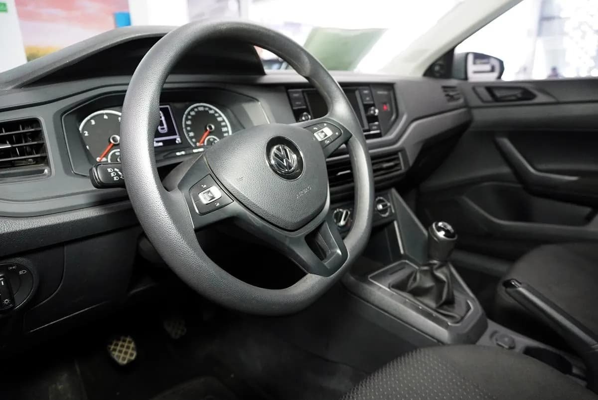 Volkswagen Virtus Trendline 2023 Plateado