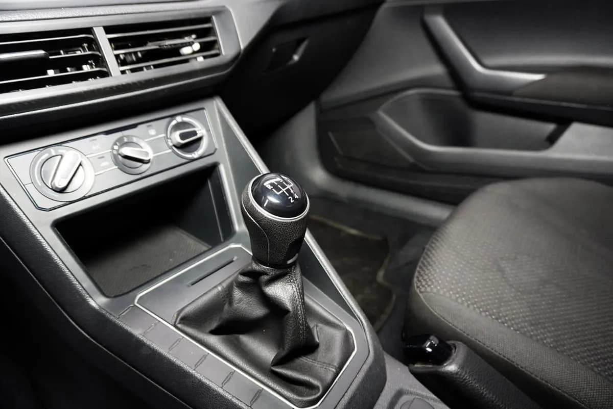 Volkswagen Virtus Trendline 2023 Plateado