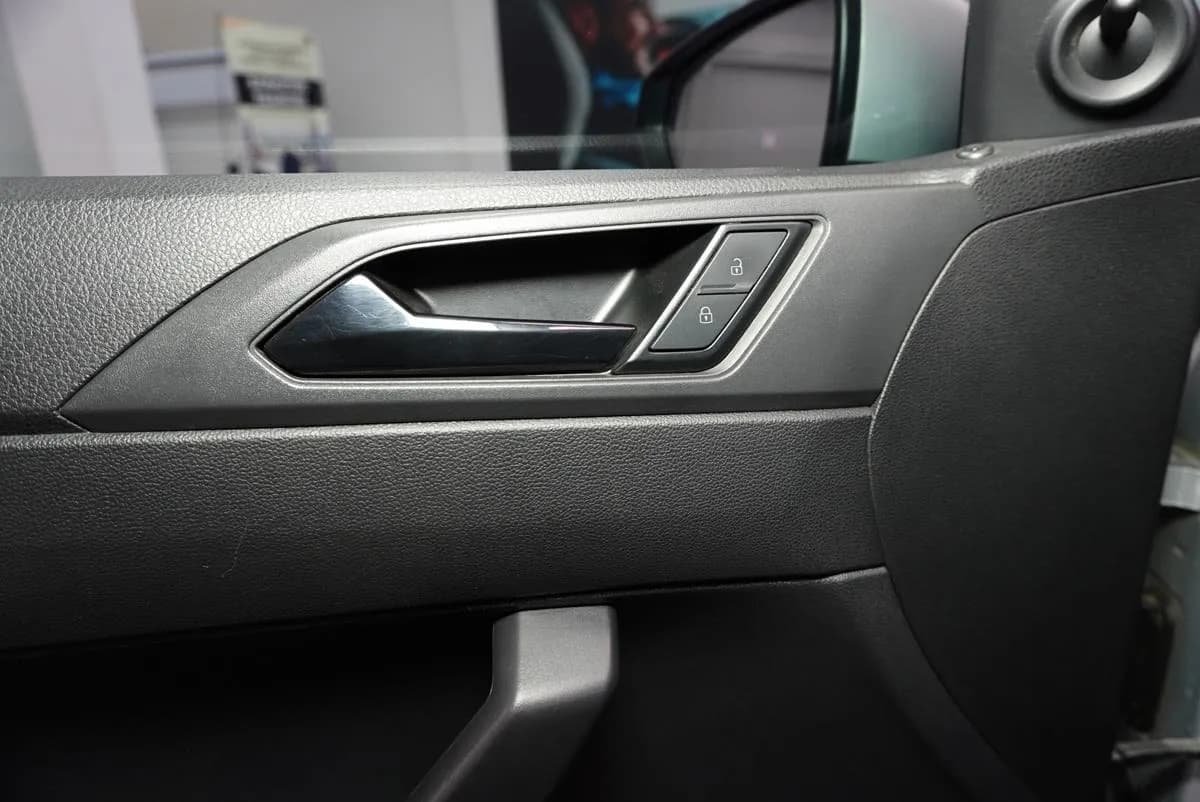 Volkswagen Virtus Trendline 2023 Plateado