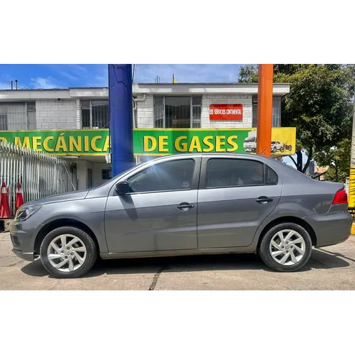 Volkswagen Voyage 2022 Gris Bogotá