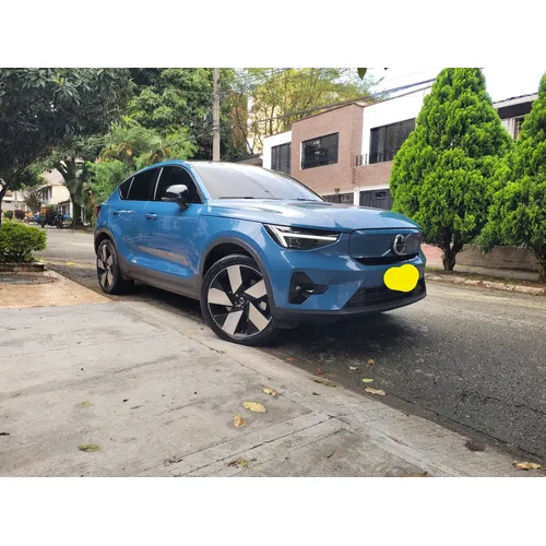 Volvo C40 2024 Azul Medellín