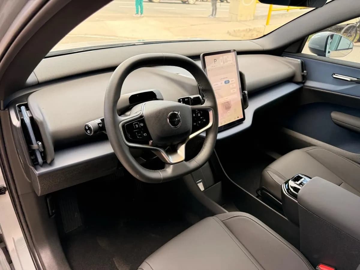Volvo EX30 Core E40 2025 Blanco
