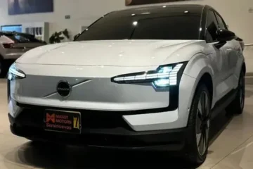 Volvo EX30 Single Motor Extended Range Ultra