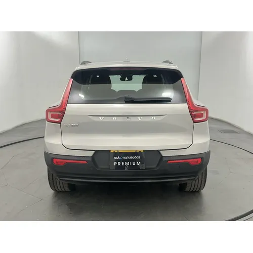 Volvo EX40 2025 Plateado Bogotá