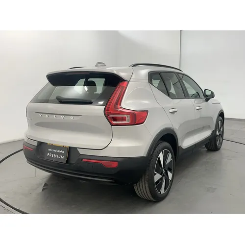 Volvo EX40 2025 Plateado Bogotá