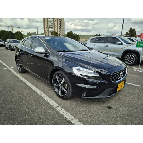Volvo V40 2019 Negro Bogotá
