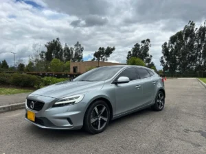Volvo V40 2019 Plateado Cota