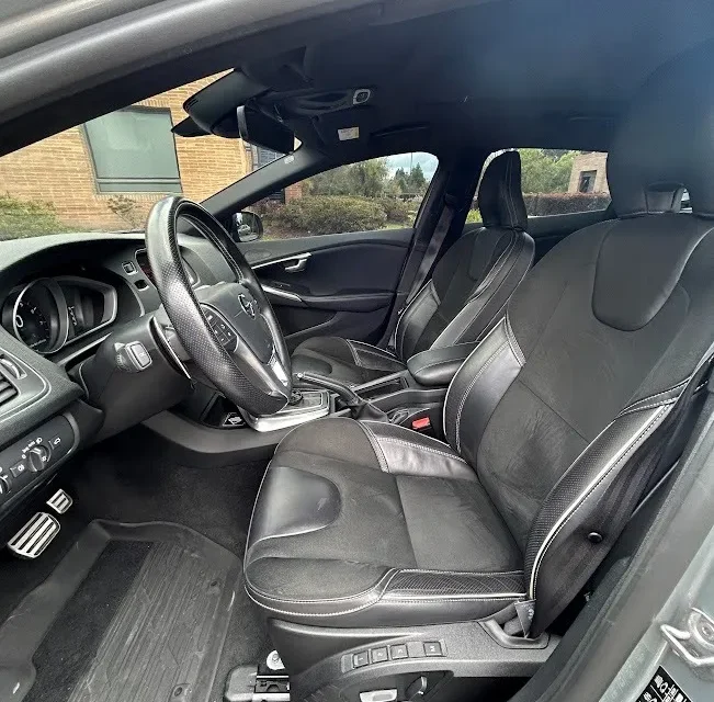 Volvo V40 T4 R-Design 2019 Plateado8