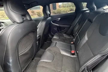 Volvo V40 T4 R-Design 2019 Plateado9