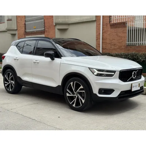 Volvo XC40 2022 Blanco Bogotá