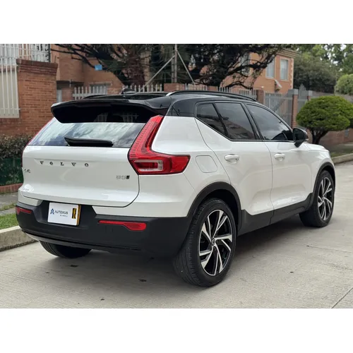 Volvo XC40 2022 Blanco Bogotá