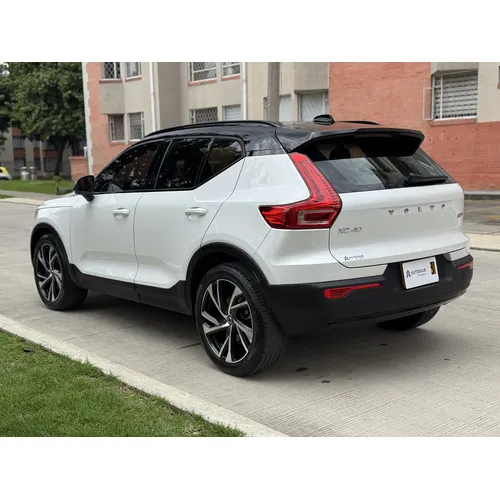 Volvo XC40 2022 Blanco Bogotá