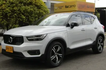 Volvo XC40 2.0 T4 R-Design AWD