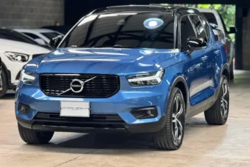 Volvo XC40 R-DESIGN T4