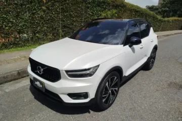 Volvo XC40 XC40 B5 AWD R-DESIGN