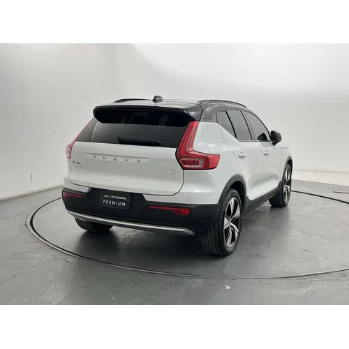 Volvo XC40 2022 Blanco Bogotá
