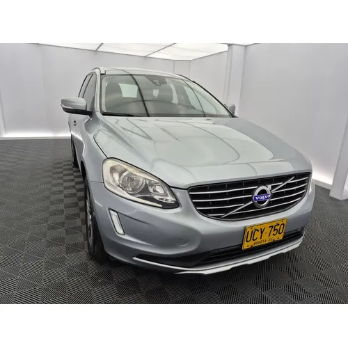 Volvo XC60 2015 Plateado Bogotá