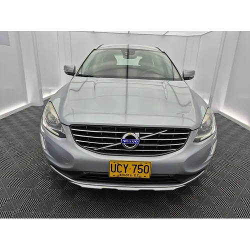 Volvo XC60 2015 Plateado Bogotá