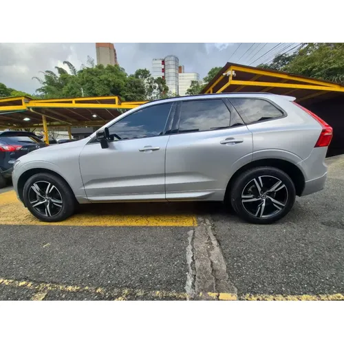 Volvo XC60 2021 Plateado Envigado