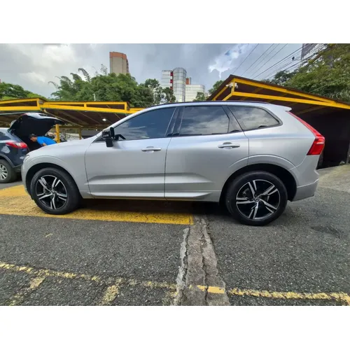 Volvo XC60 2021 Plateado Envigado