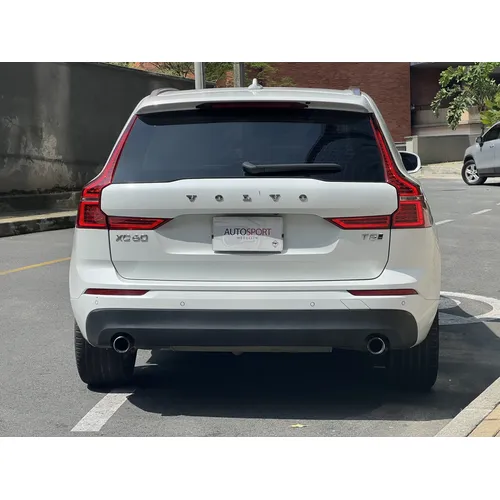 Volvo XC60 2021 Blanco Medellín