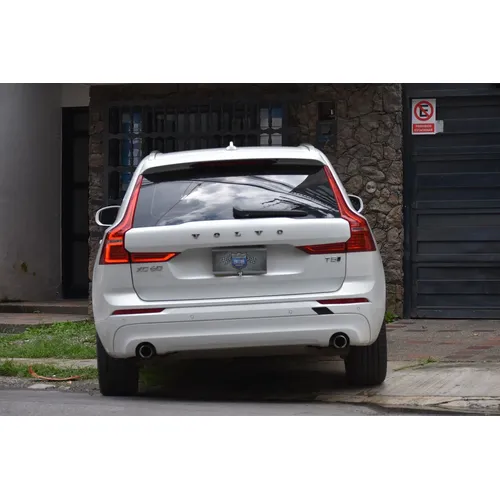 Volvo XC60 2021 Blanco Medellín