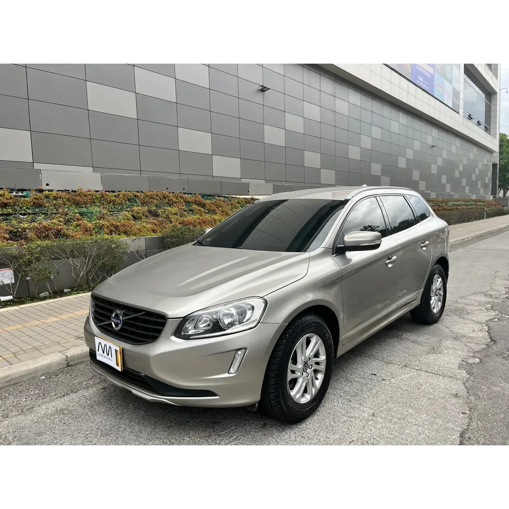 Volvo XC60 2016 Plateado Bogotá
