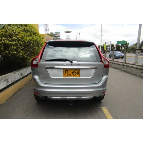 Volvo XC60 2015 Plateado Bogotá