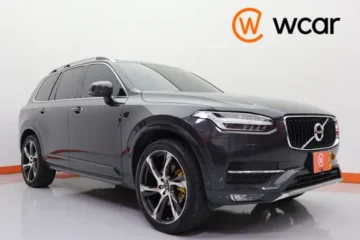 Volvo XC90 T5 MOMENTUM 2.0 TP T 4X4