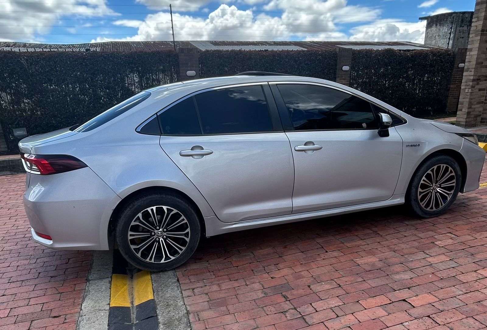 Toyota Corolla 2020 Plateado Bogotá