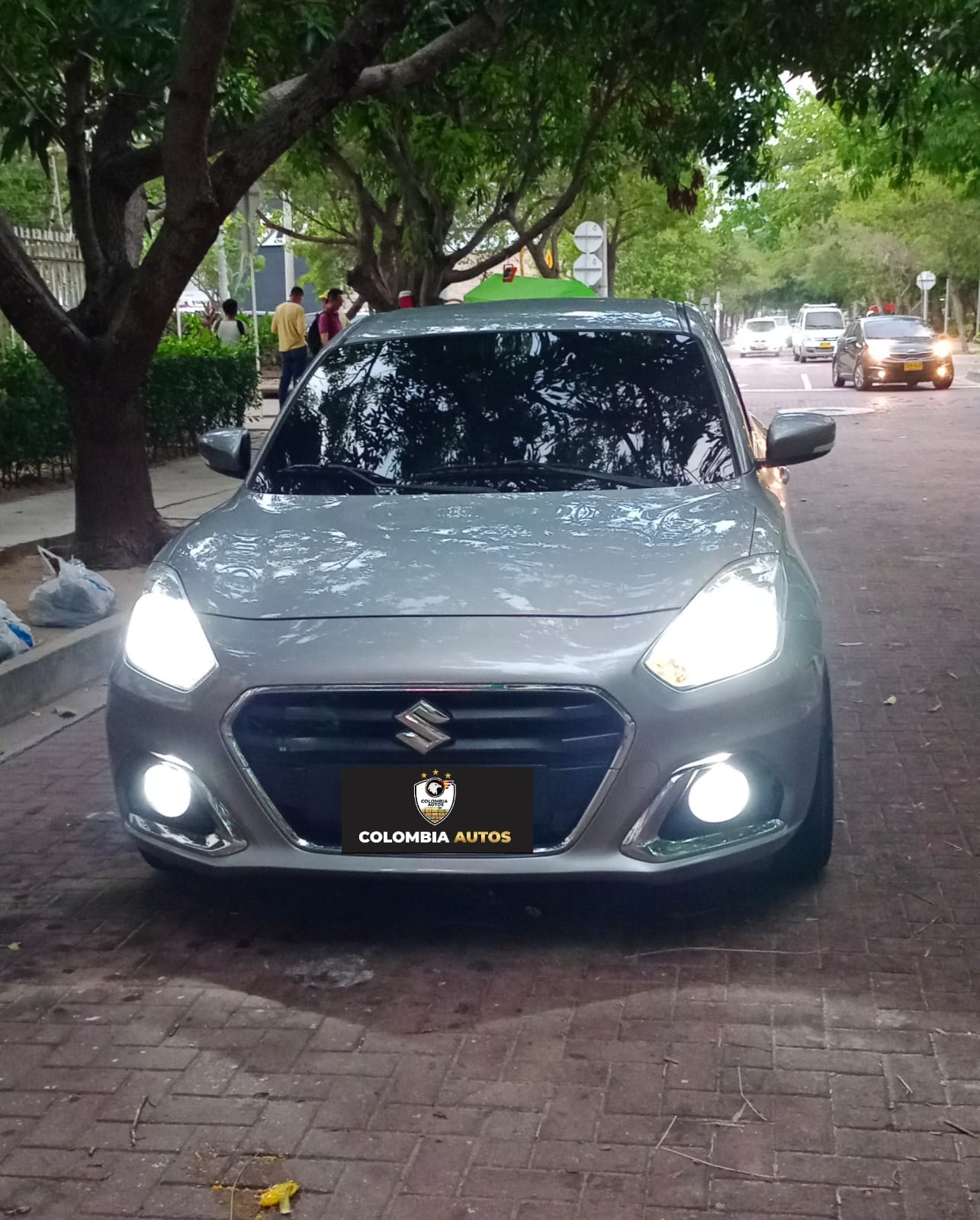 Suzuki Swift 2023 Gris Barranquilla