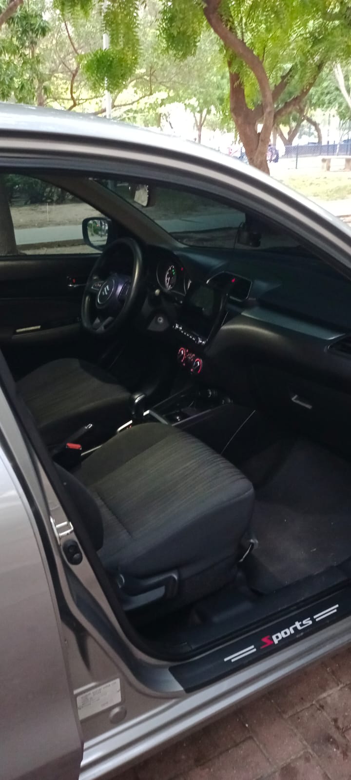 Suzuki Swift 2023 Gris Barranquilla