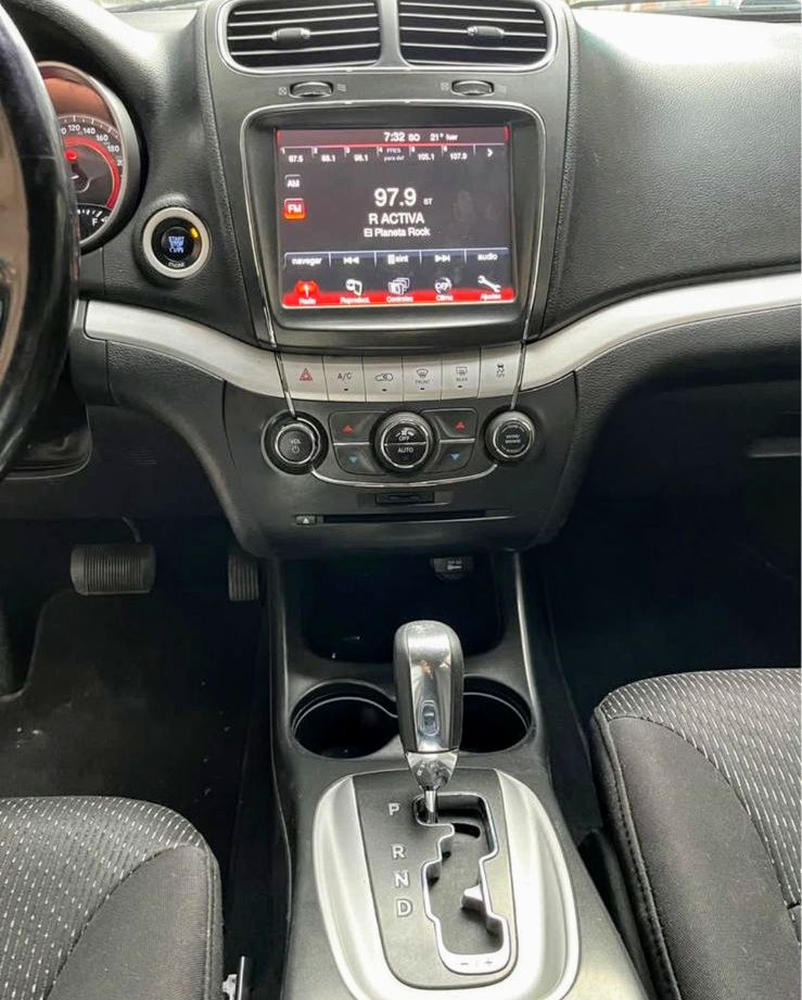 Dodge Journey 2100 Blanco Puente Aranda
