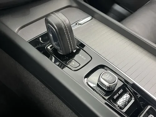 Volvo XC60 2021 Plateado Bogotá