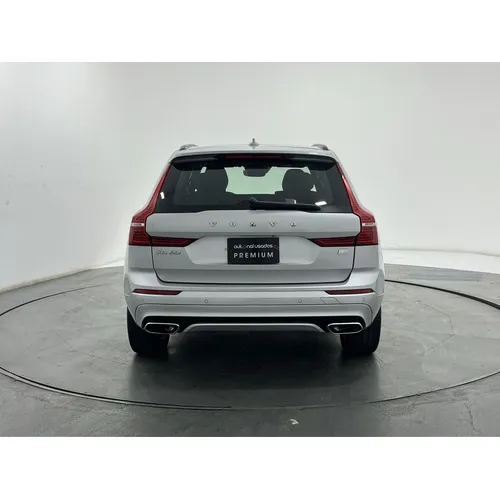 Volvo XC60 2021 Plateado Bogotá