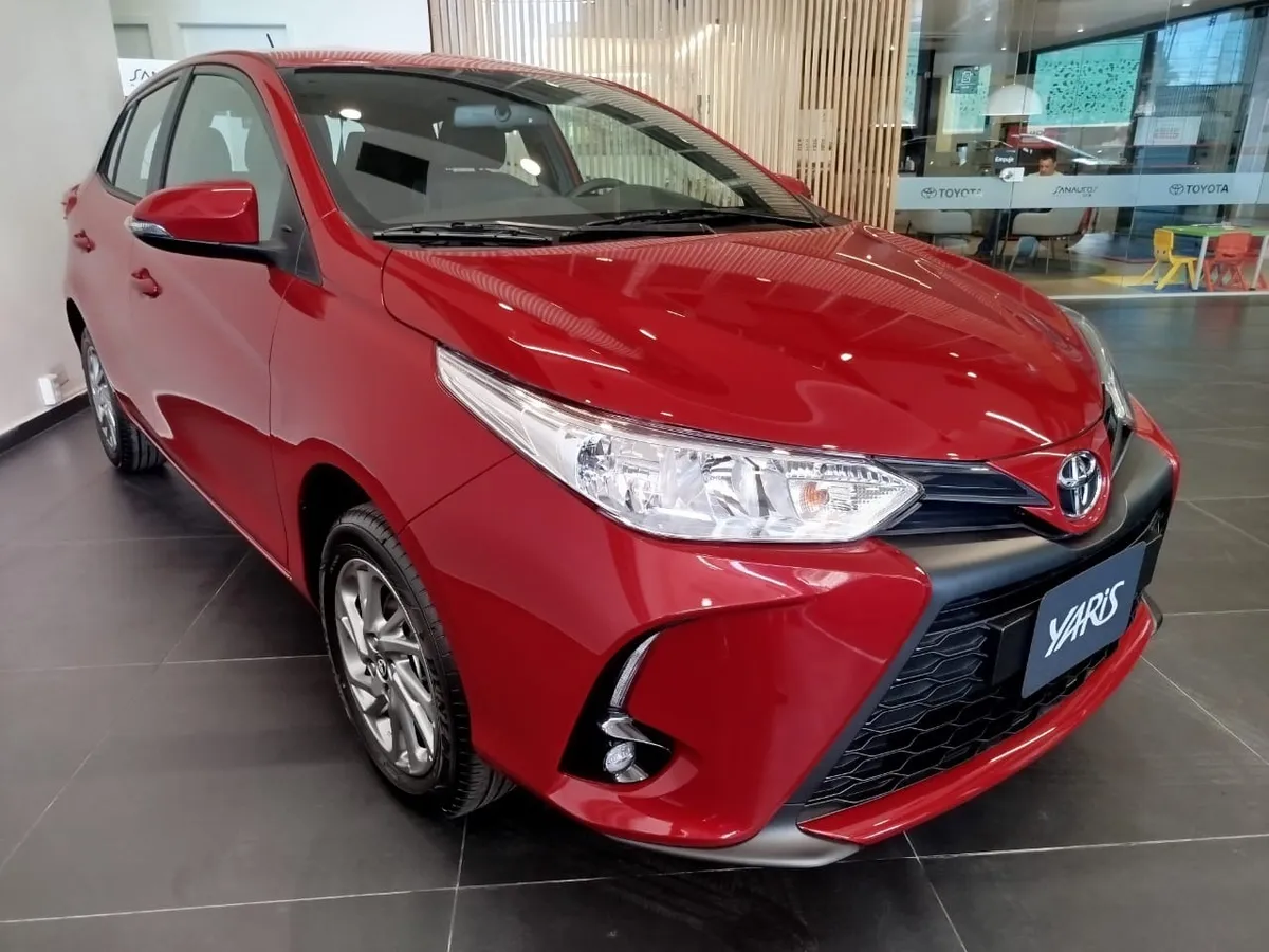 Toyota Yaris XS 2026 Rojo Barrancabermeja