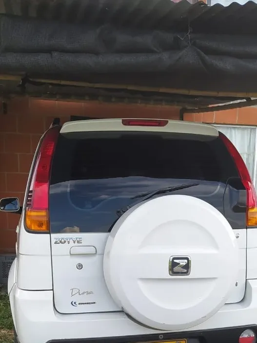 Zotye Nomada 2013 Blanco Guacarí